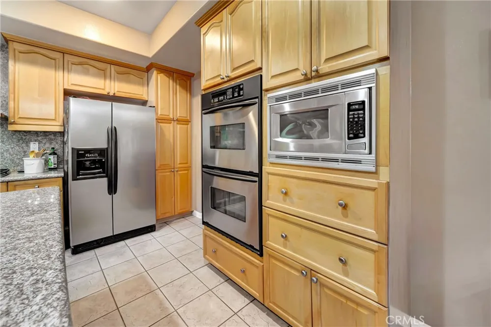 23556 Lull West Hills, CA 91304