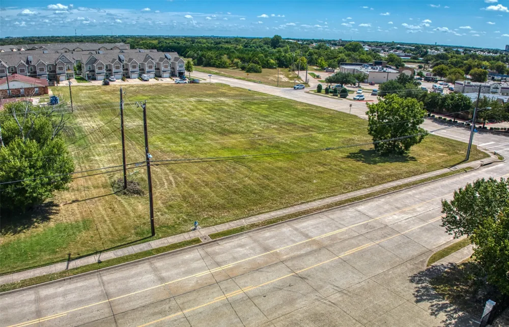 14th Street Midlothian, TX 76065