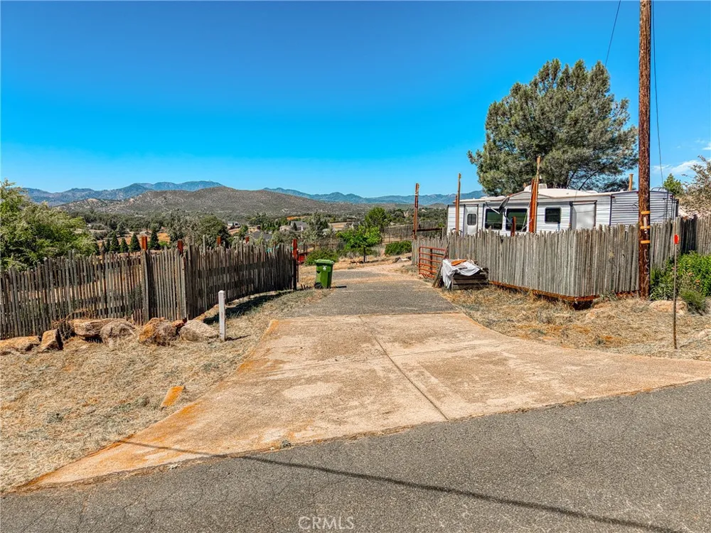 21738 Yankee Valley Hidden Valley Lake, CA 95467