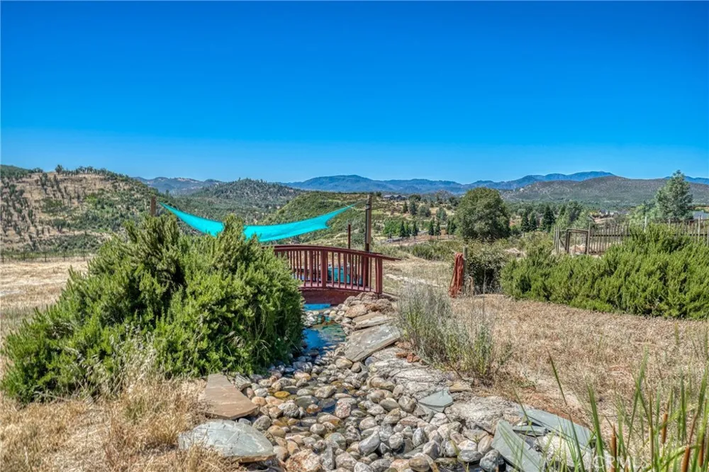 21738 Yankee Valley Hidden Valley Lake, CA 95467