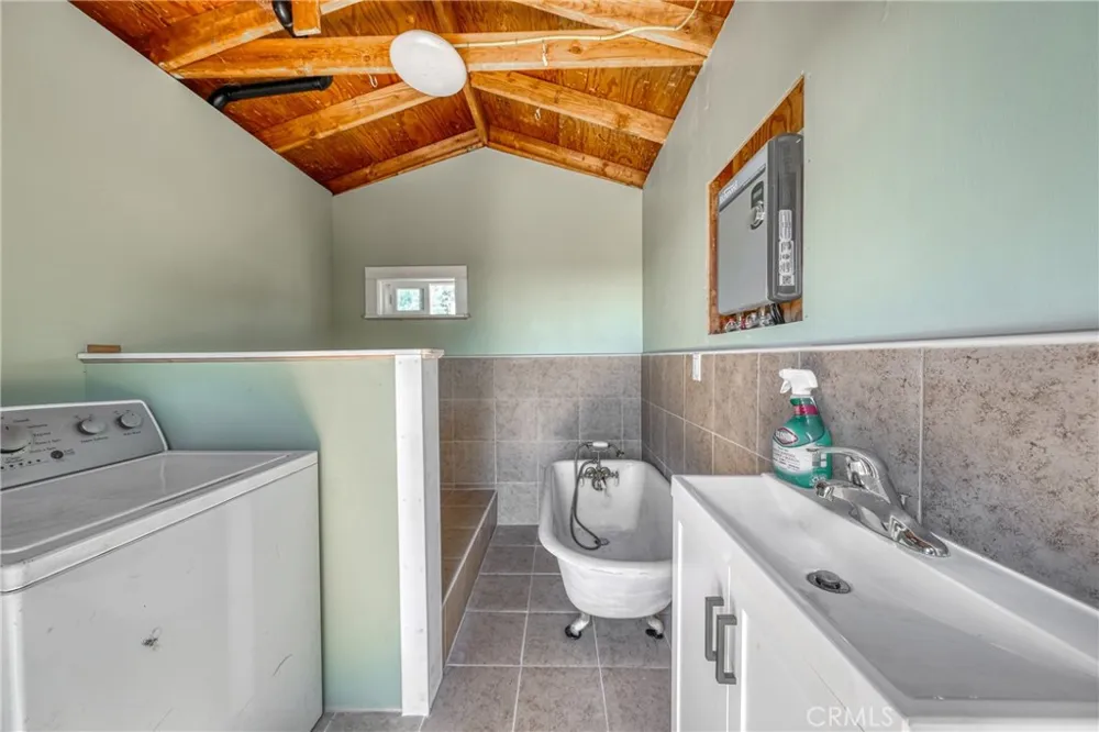 21738 Yankee Valley Hidden Valley Lake, CA 95467
