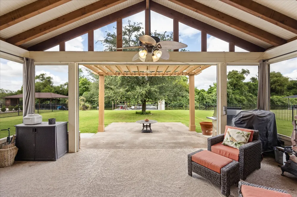 1011 Sunset Bay Court Granbury, TX 76048