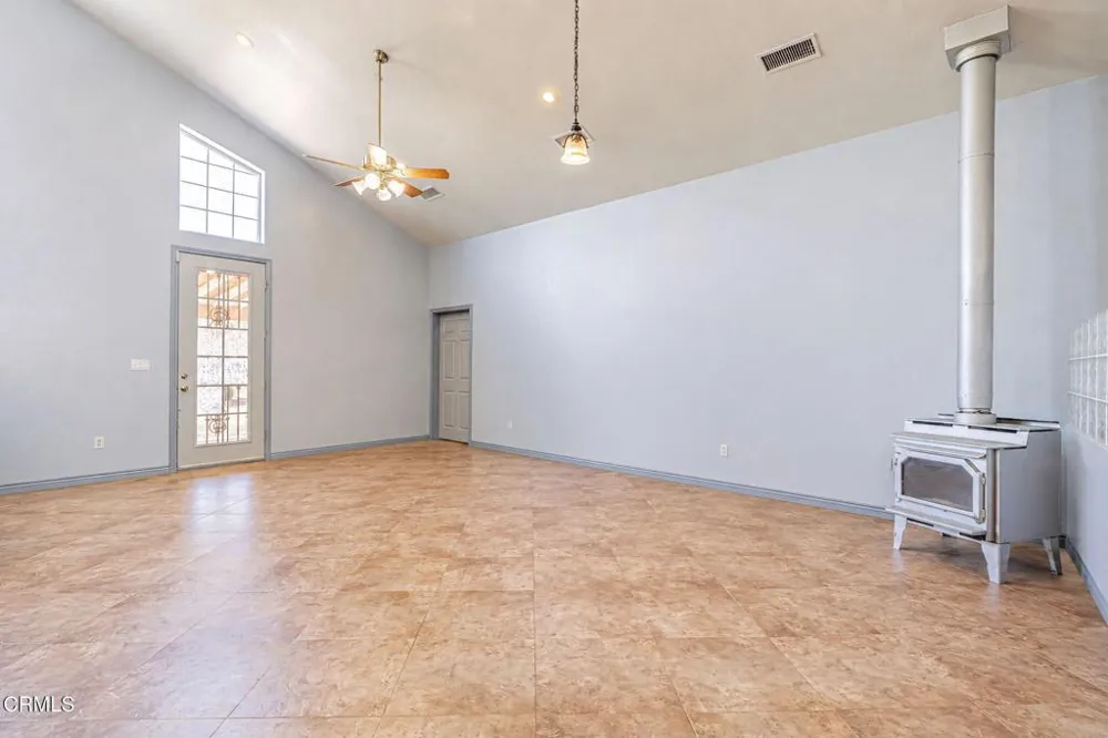 33000 106th Street E Juniper Hills, CA 93543