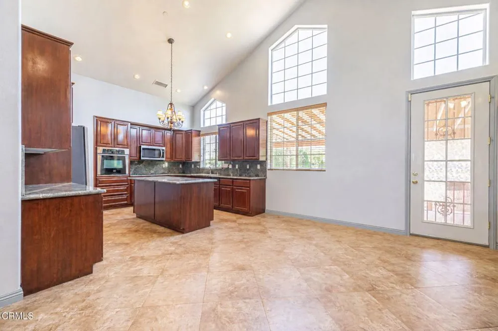 33000 106th Street E Juniper Hills, CA 93543
