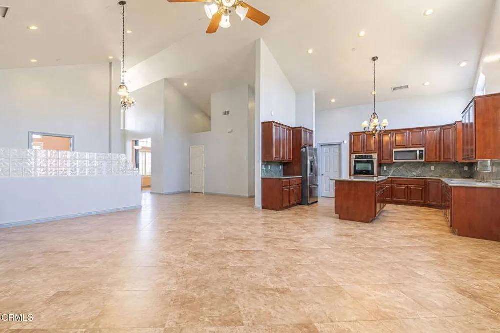 33000 106th Street E Juniper Hills, CA 93543
