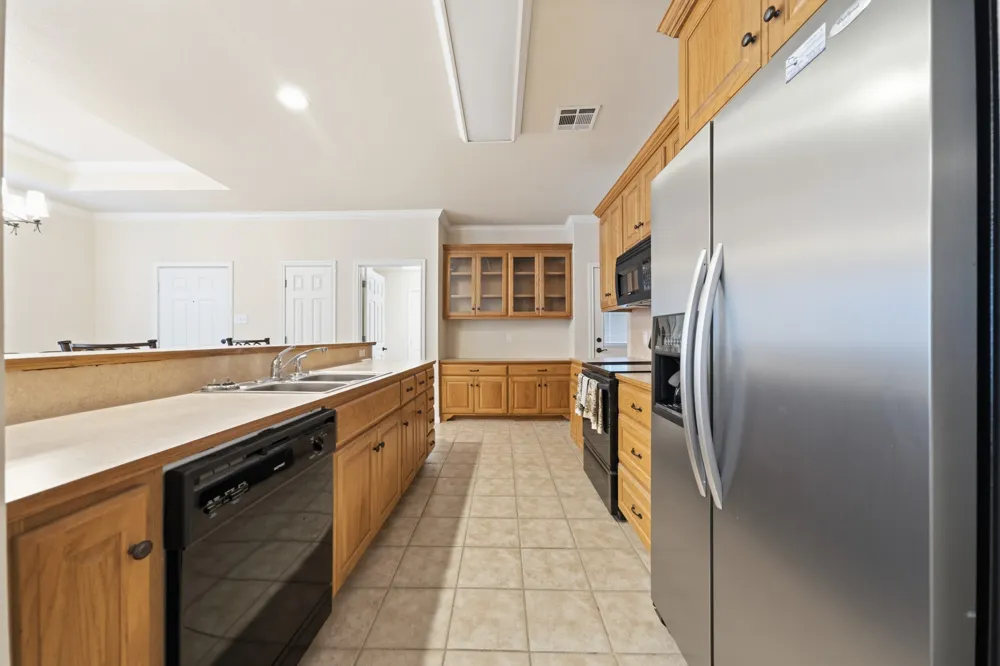 210 S Reagan Street West, TX 76691