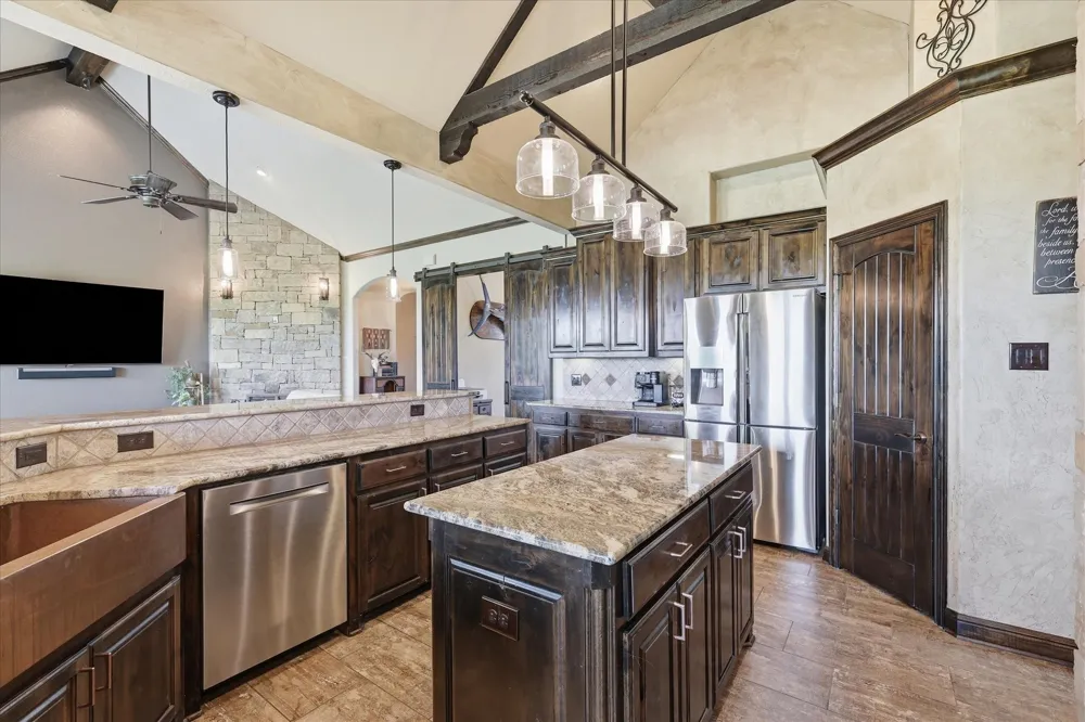 160 Vista Ridge Drive Decatur, TX 76234