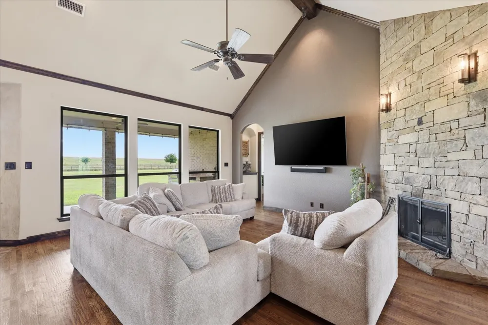 160 Vista Ridge Drive Decatur, TX 76234
