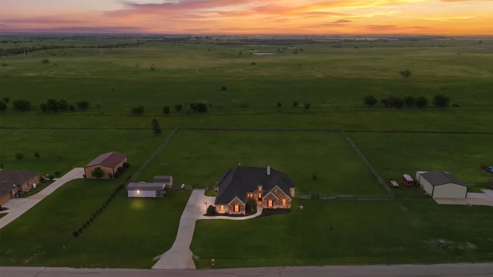 160 Vista Ridge Drive Decatur, TX 76234