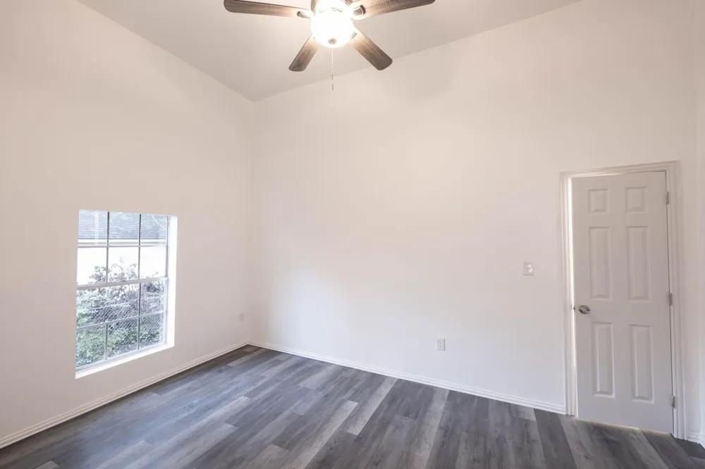 415 W 7th Street Bonham, TX 75418