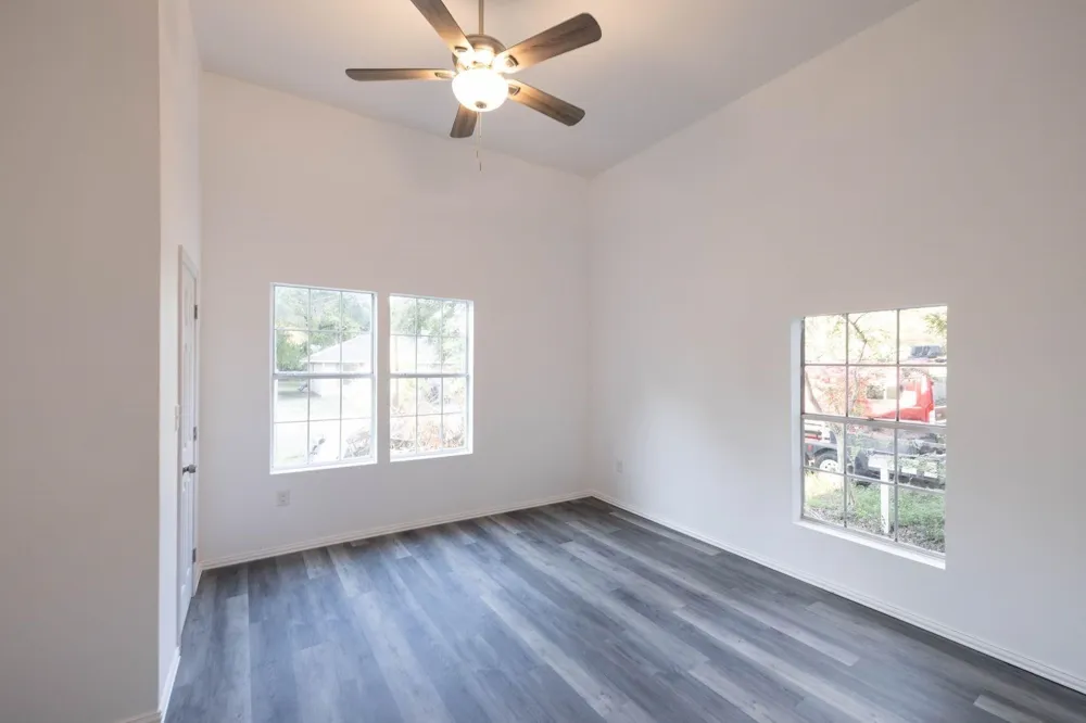 415 W 7th Street Bonham, TX 75418