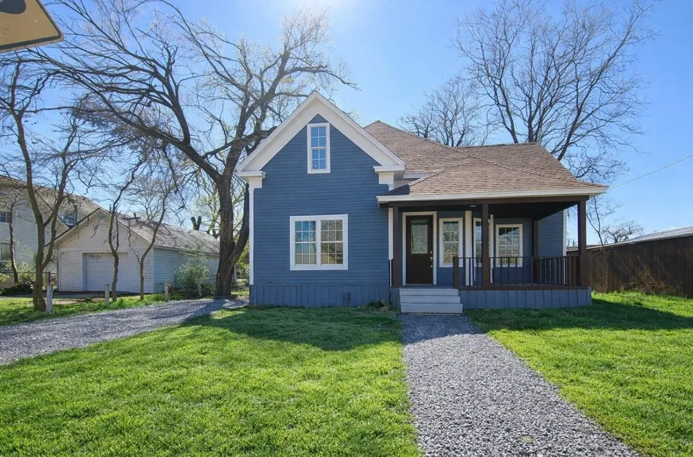 415 W 7th Street Bonham, TX 75418