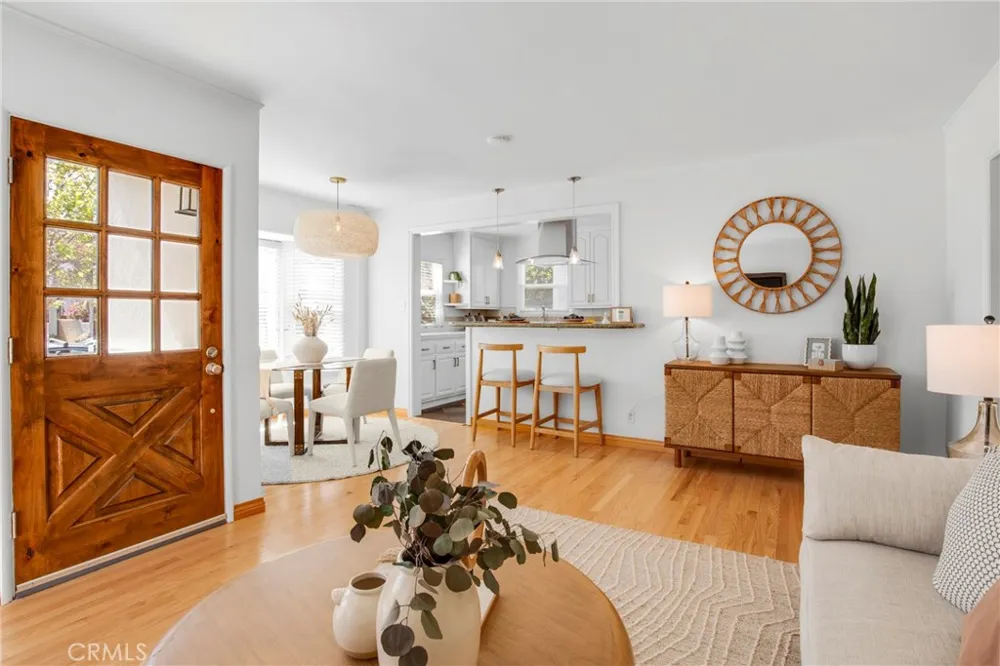 424 S Meadows Ave Manhattan Beach, CA 90266