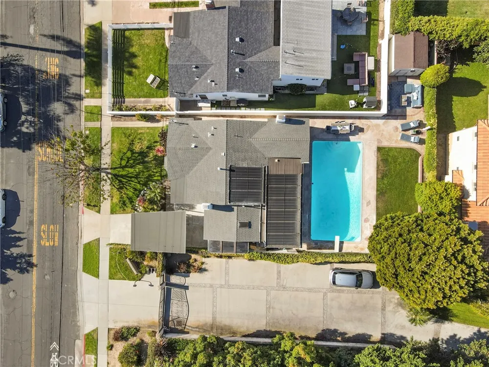 424 S Meadows Ave Manhattan Beach, CA 90266