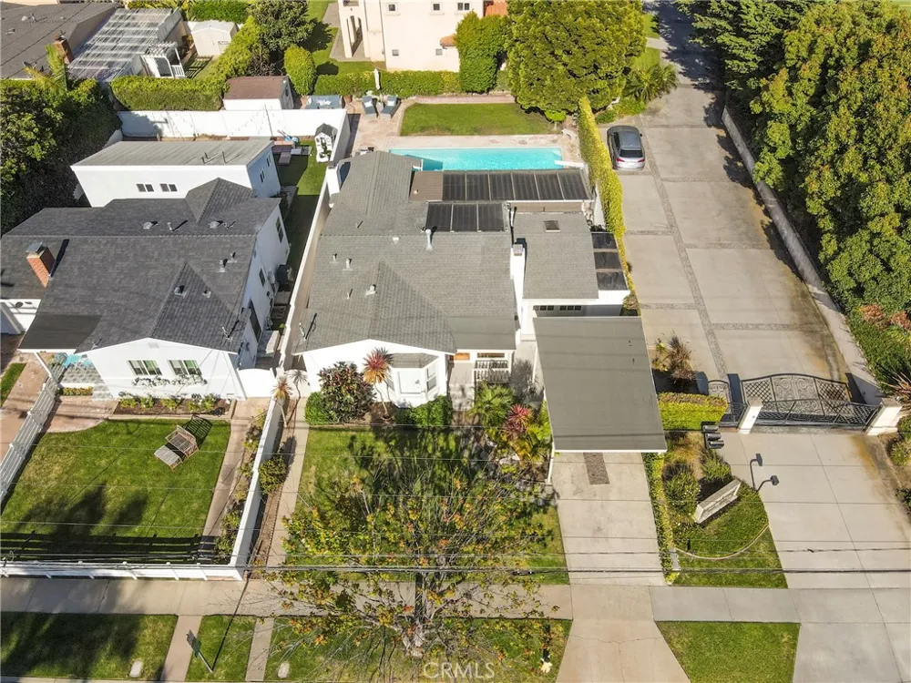 424 S Meadows Ave Manhattan Beach, CA 90266