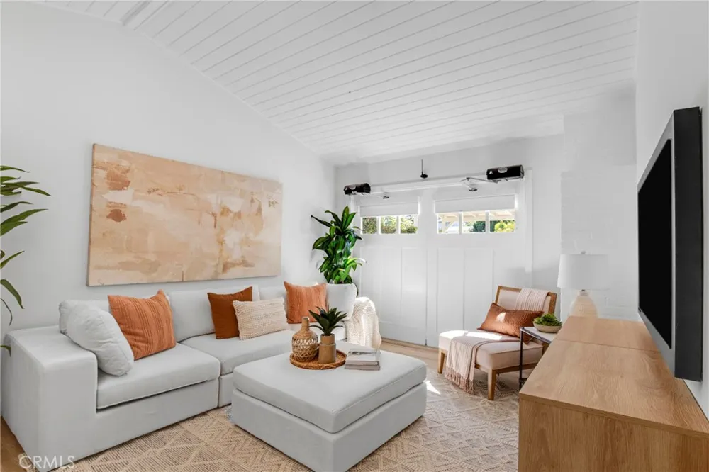 424 S Meadows Ave Manhattan Beach, CA 90266