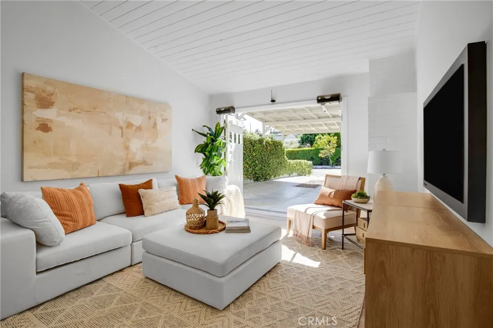 424 S Meadows Ave Manhattan Beach, CA 90266