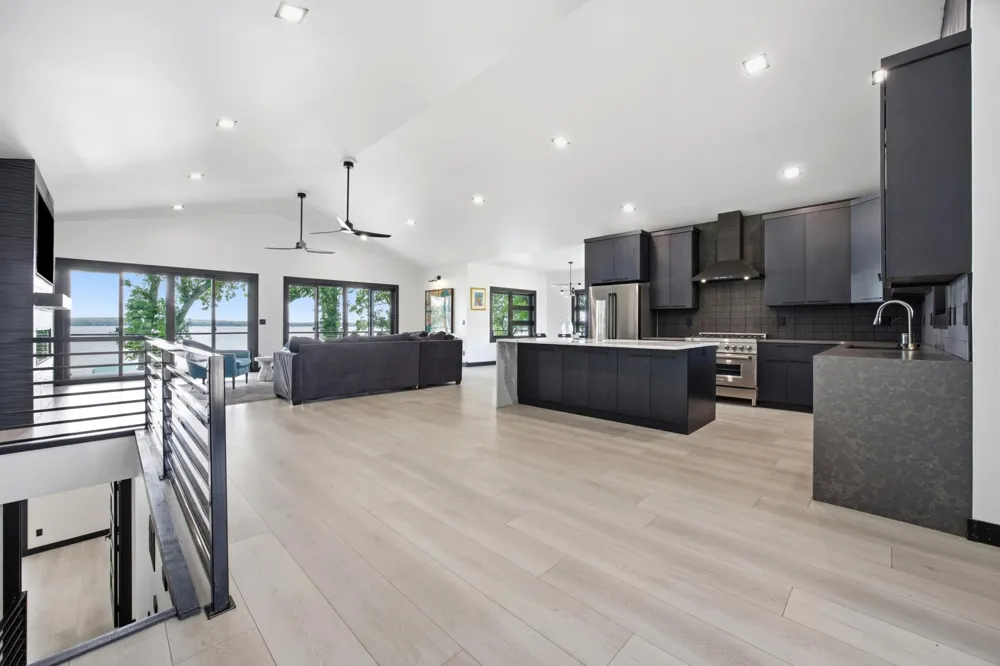 826 Shorewood Drive Detroit Lakes, MN 56501