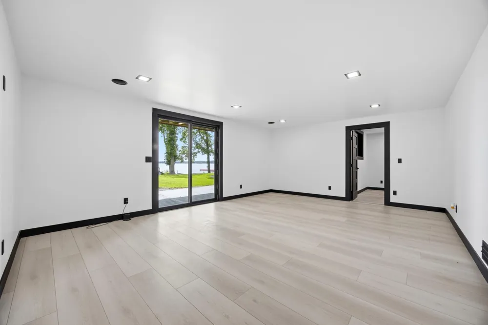 826 Shorewood Drive Detroit Lakes, MN 56501