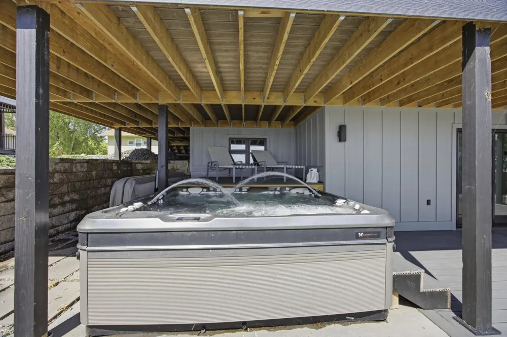 826 Shorewood Drive Detroit Lakes, MN 56501