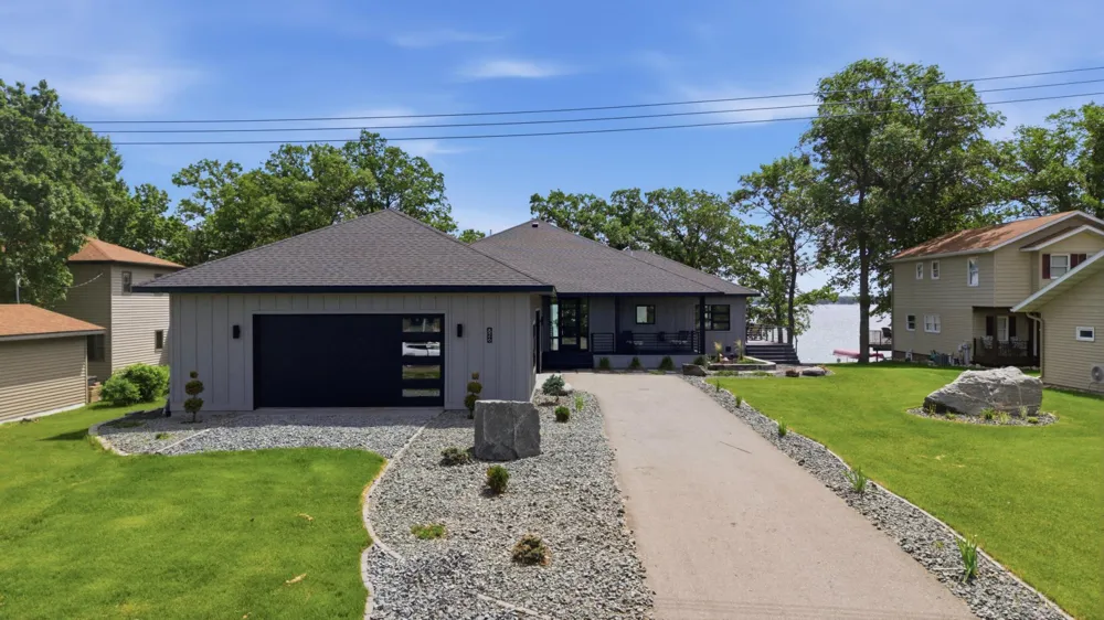 826 Shorewood Drive Detroit Lakes, MN 56501