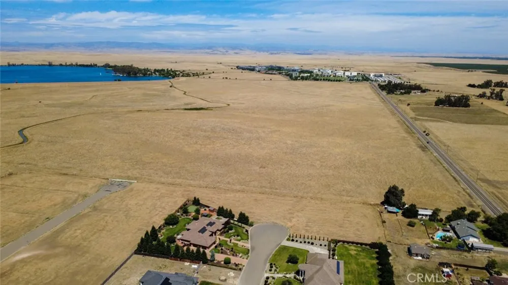 2201 Leeward Court Merced, CA 95340