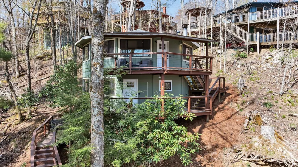 109 Beechwood Lane Beech Mountain, NC 28604