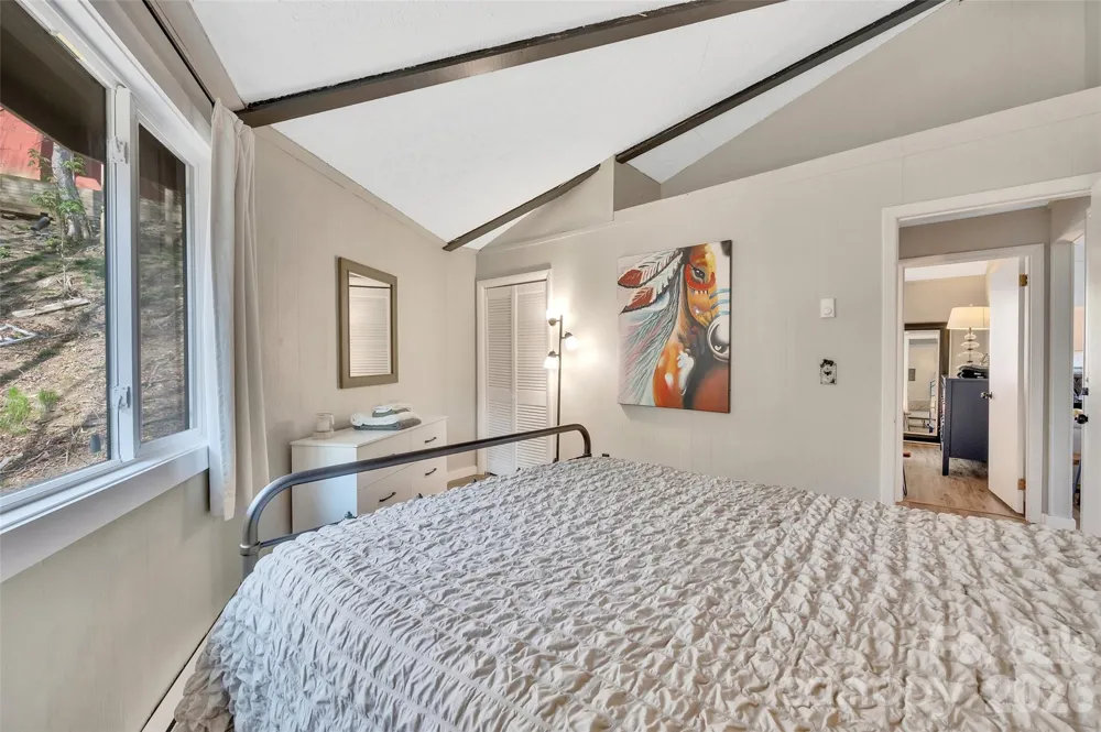 109 Beechwood Lane Beech Mountain, NC 28604
