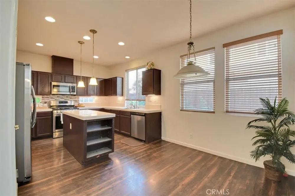 187 Rai Estates Court Yuba City, CA 95993