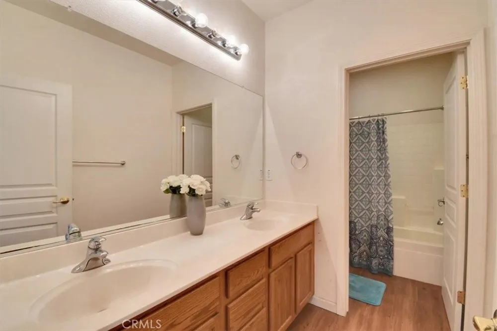 187 Rai Estates Court Yuba City, CA 95993