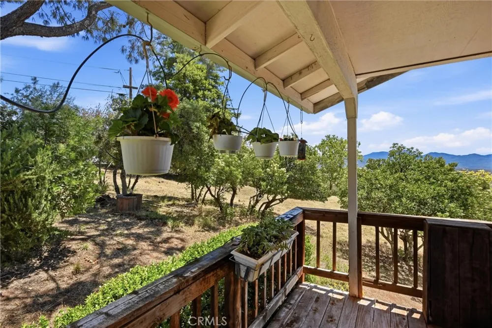 18522 Sentinel Court Hidden Valley Lake, CA 95467