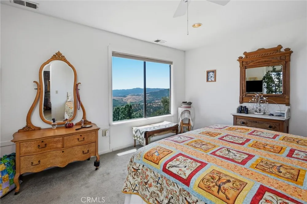 18522 Sentinel Court Hidden Valley Lake, CA 95467