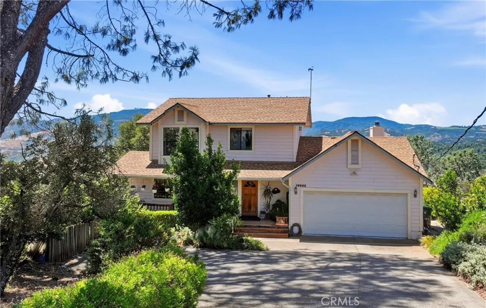 18522 Sentinel Court Hidden Valley Lake, CA 95467
