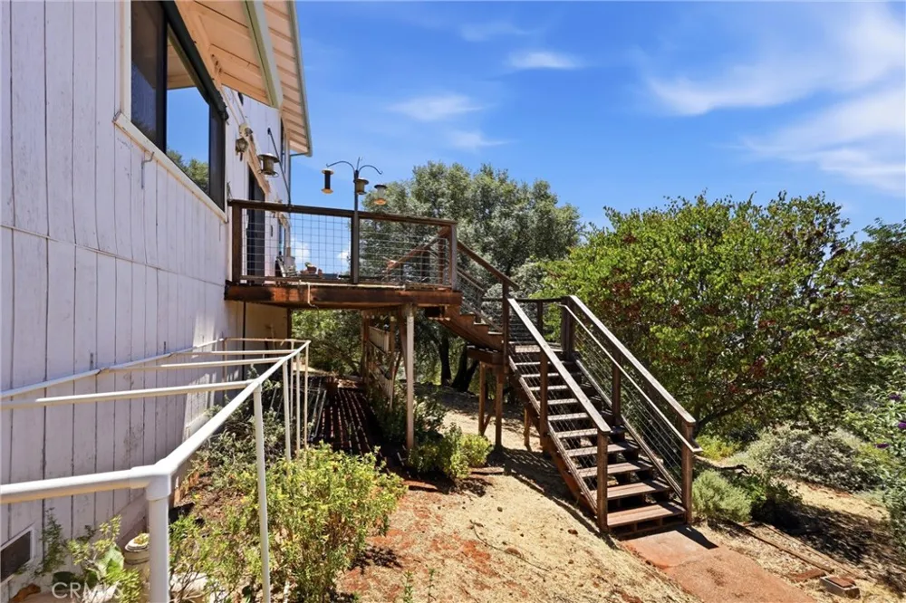 18522 Sentinel Court Hidden Valley Lake, CA 95467