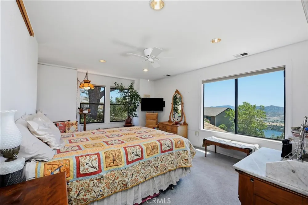 18522 Sentinel Court Hidden Valley Lake, CA 95467
