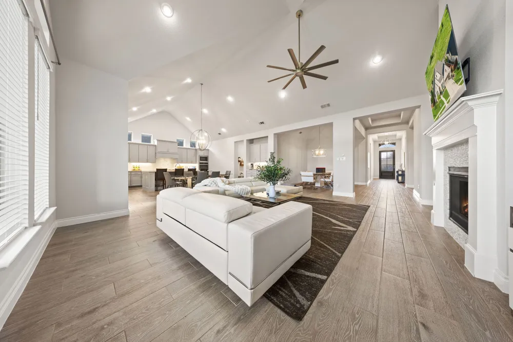 996 Myers Park Trail Roanoke, TX 76262