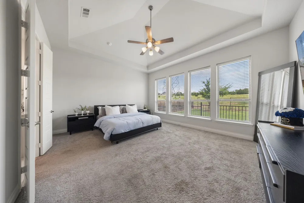 996 Myers Park Trail Roanoke, TX 76262