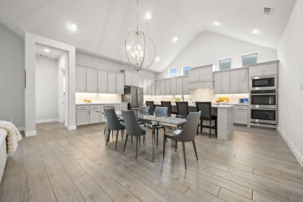 996 Myers Park Trail Roanoke, TX 76262