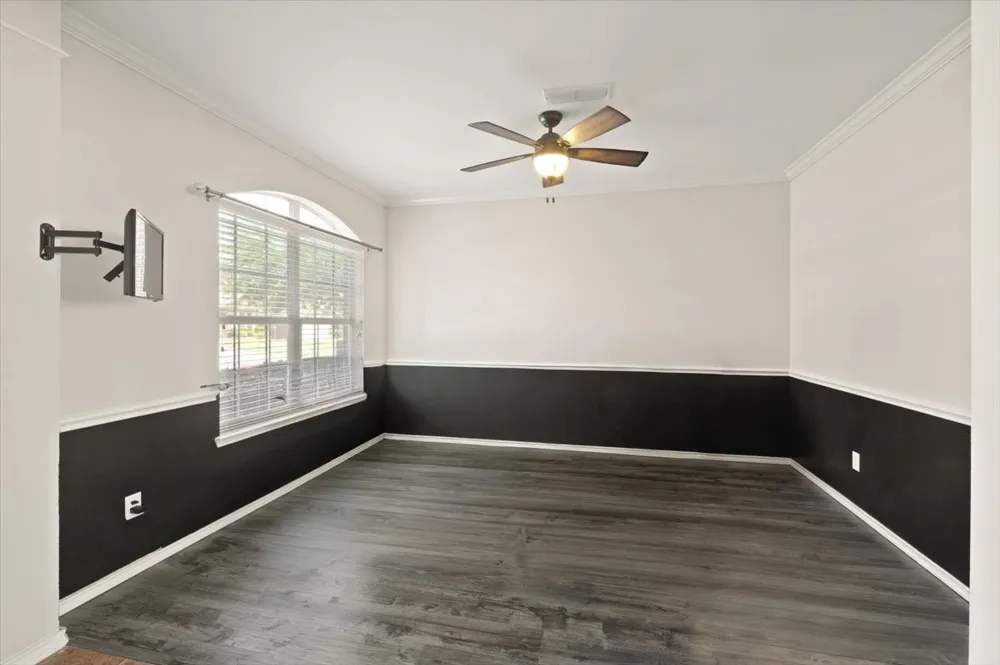 6705 Glade Drive Arlington, TX 76001