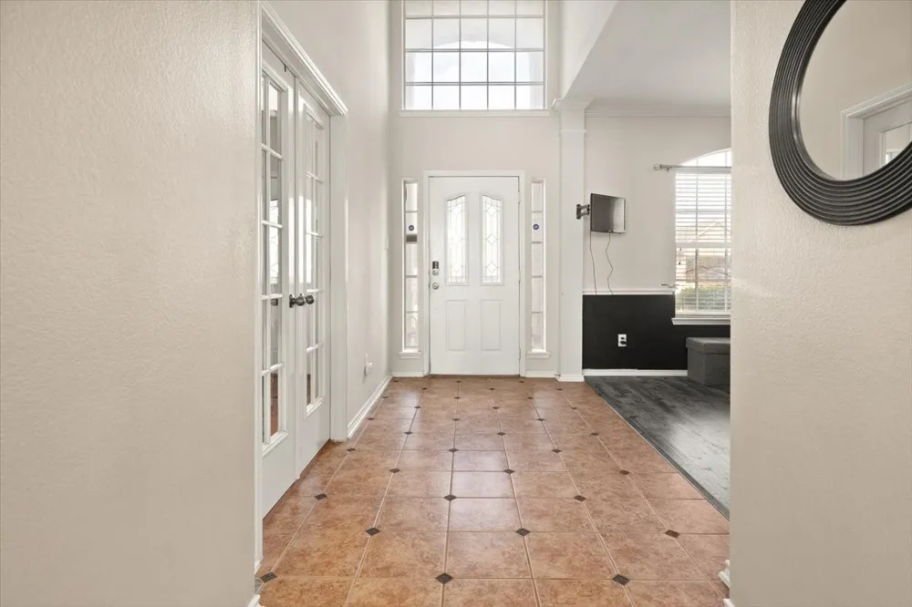 6705 Glade Drive Arlington, TX 76001