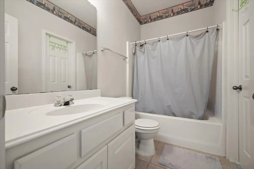 6705 Glade Drive Arlington, TX 76001