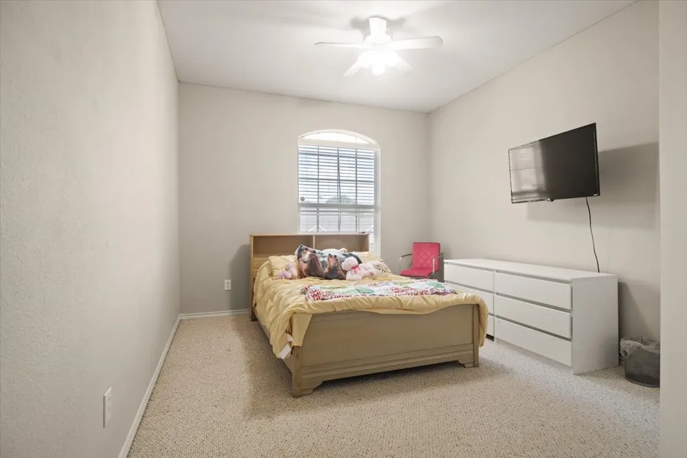 6705 Glade Drive Arlington, TX 76001