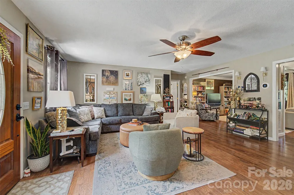 1364 Atoah Road Robbinsville, NC 28771