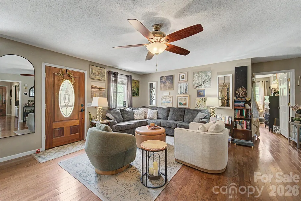 1364 Atoah Road Robbinsville, NC 28771