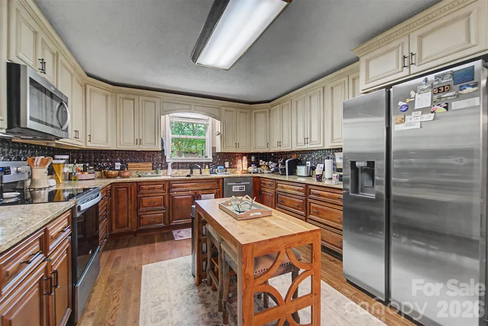 1364 Atoah Road Robbinsville, NC 28771