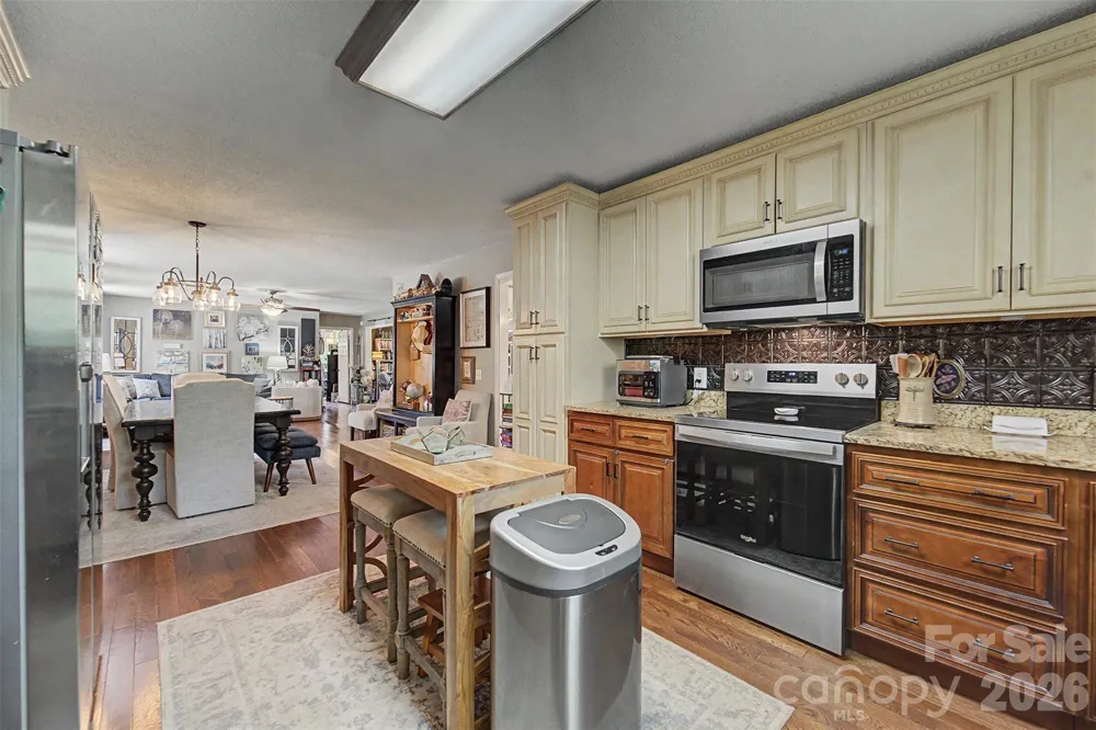 1364 Atoah Road Robbinsville, NC 28771