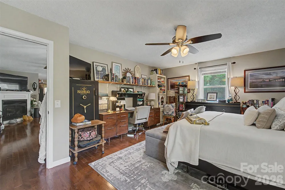 1364 Atoah Road Robbinsville, NC 28771