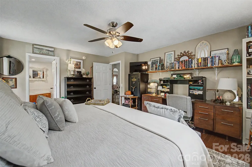 1364 Atoah Road Robbinsville, NC 28771