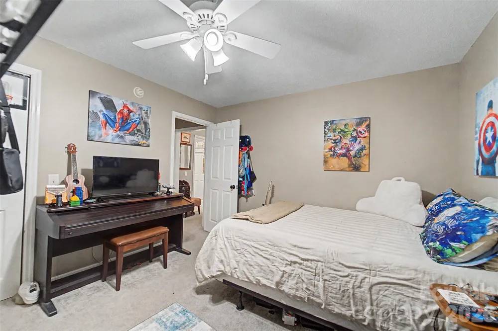 1364 Atoah Road Robbinsville, NC 28771