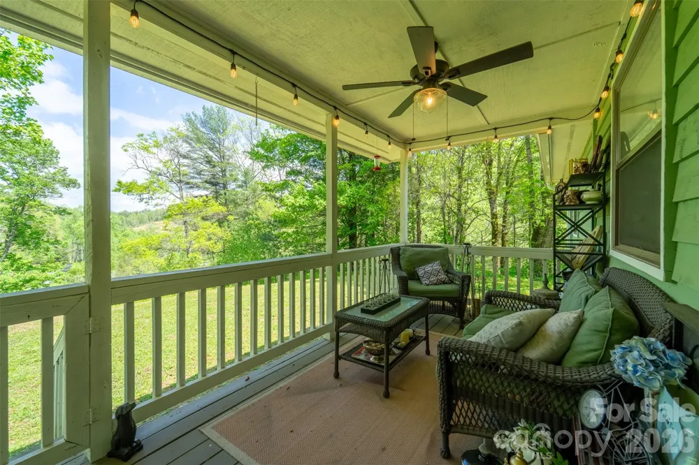 1364 Atoah Road Robbinsville, NC 28771